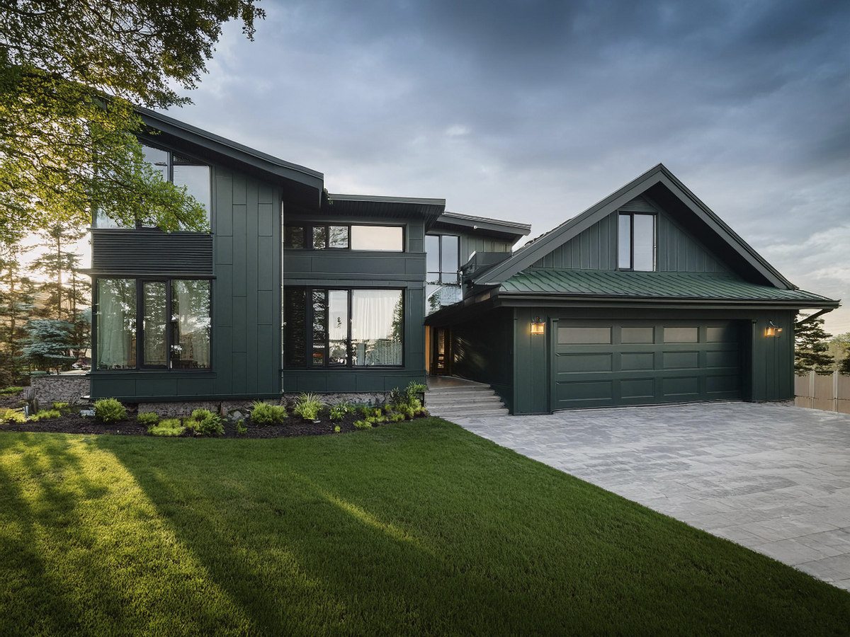 Dark Green North Van House Painting Trends